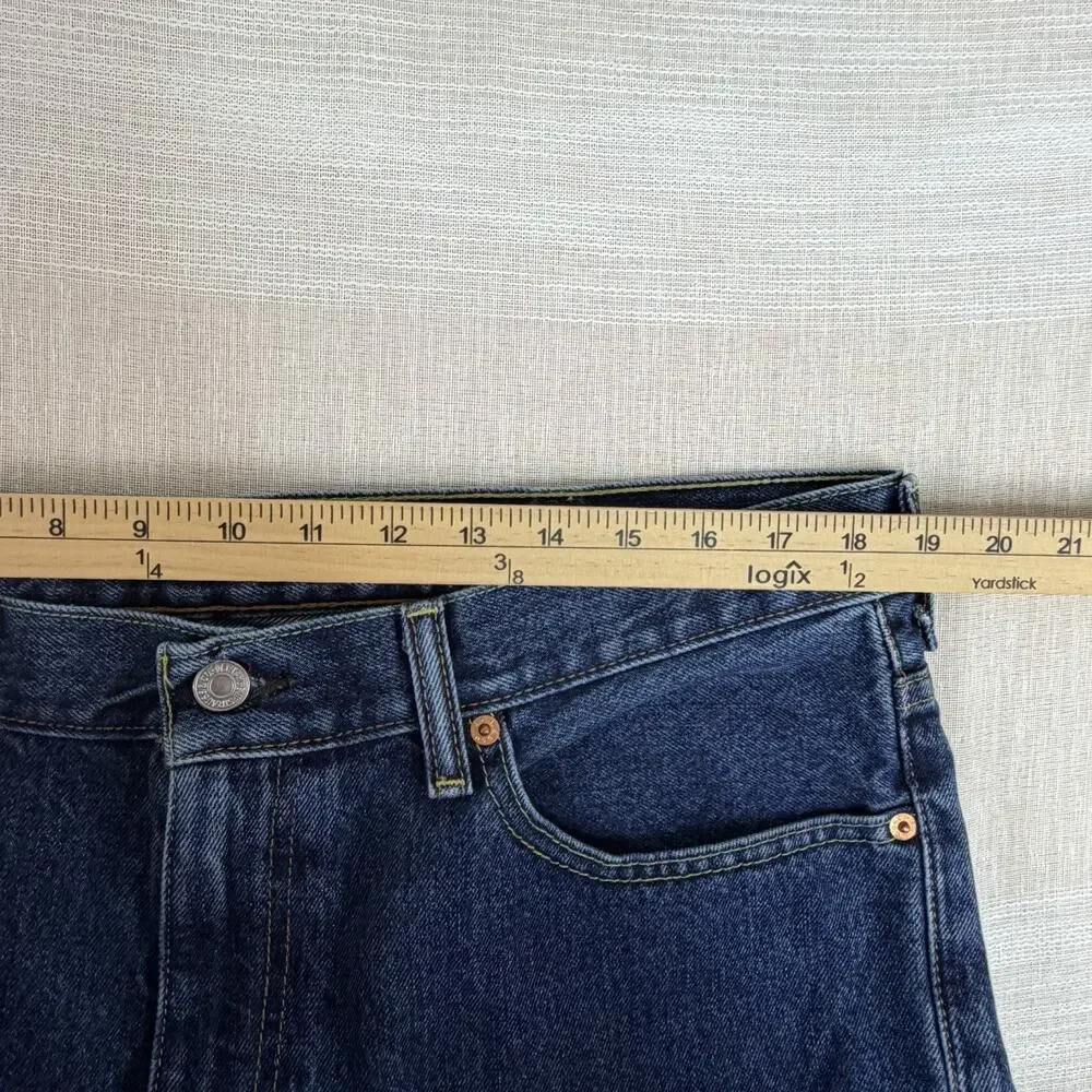 Levi's 550‎ Men's Relaxed Fit Tapered Leg Jeans 38x32  Med Wash Denim Y2K